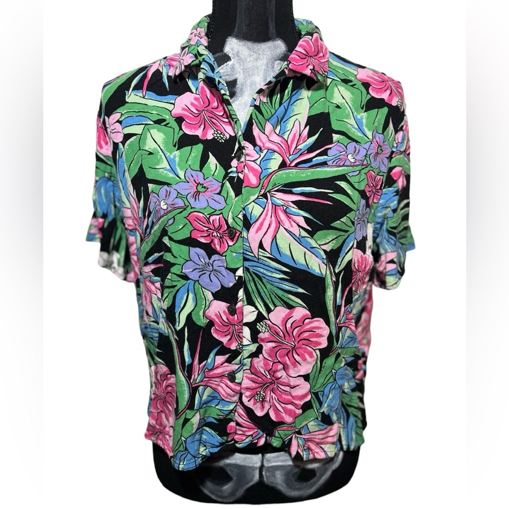 Wild fable colorful floral vacation shirt medium